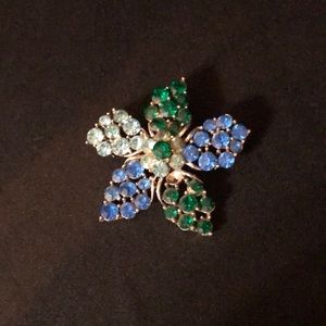 Flower Jeweled Pin  Vintage